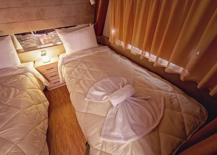 Kemp каравани Avi Iris фичоза Varna