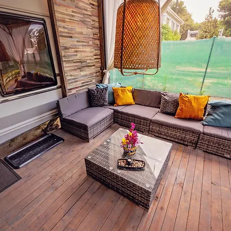 каравани Avi Iris фичоза * Várna