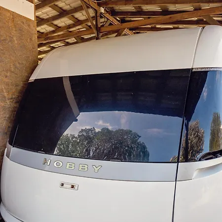 Campingplatz каравани Avi Iris фичоза *